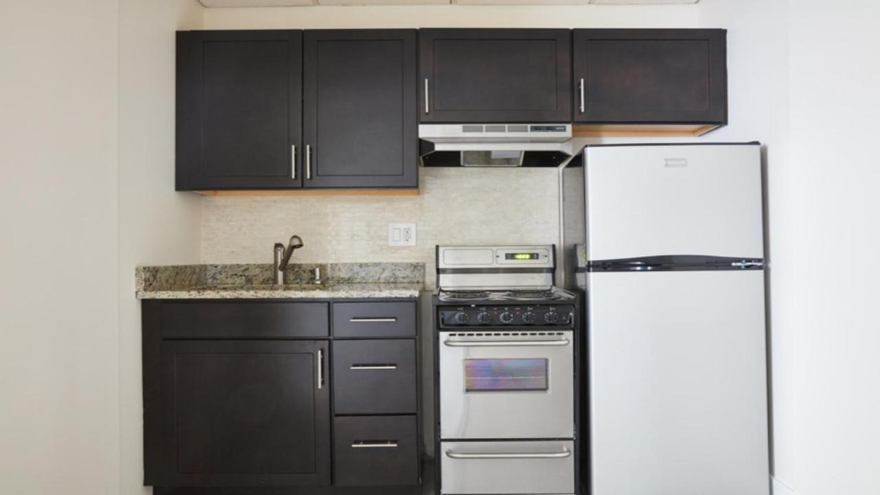 Charming Downtown Crossing Suites By Sonder Everett Exterior photo